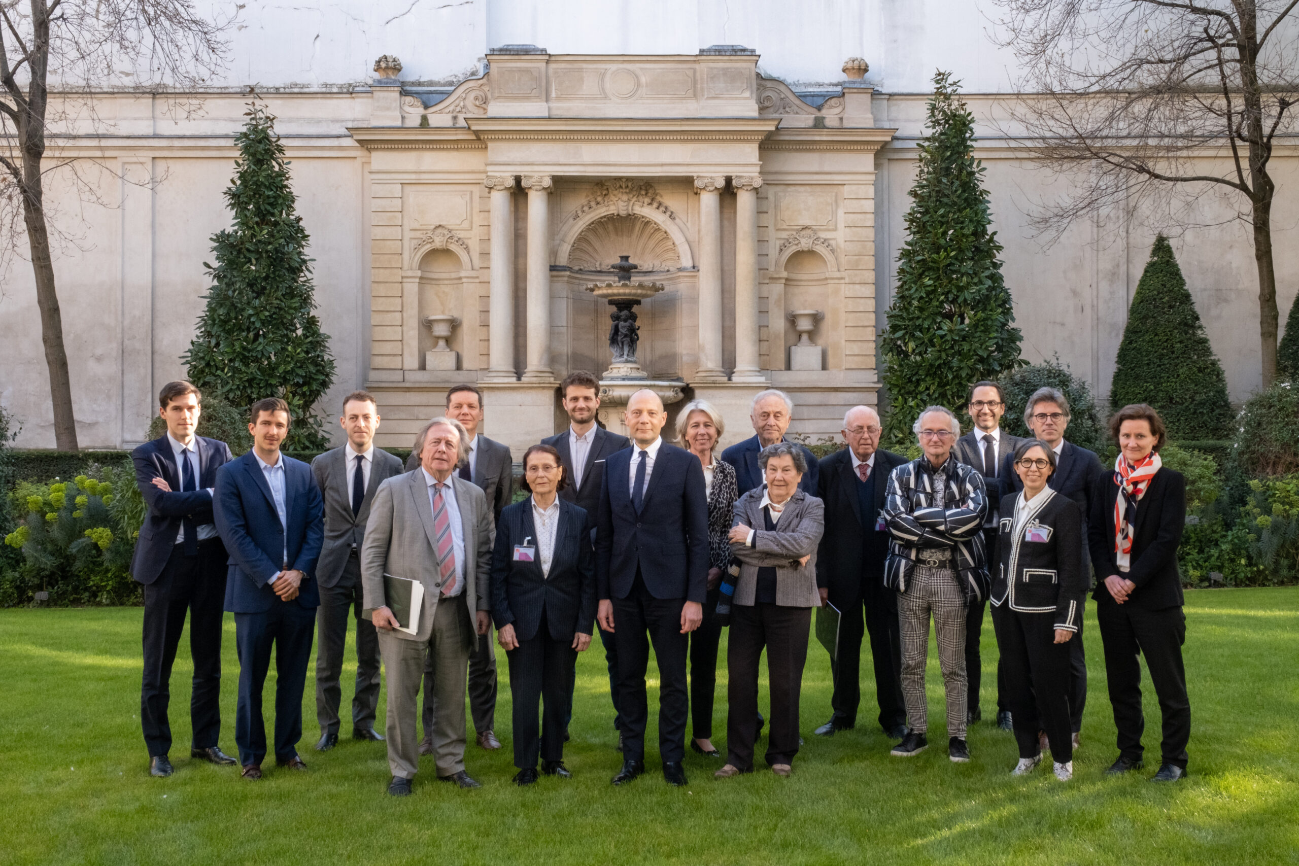  Joseph de Gourcy, Pierre Brenner, Jean-Robert André, Michel Grimaldi, Claude Brenner, Annie Magnan, Antoine Bechmann, Jean-François Sagaut, Caroline Deneuville, Yvonne Flour, Jean-Pierre Ferrandes, Gérard Champenois, Philippe Glaudet, Guillaume Roerhig, Liliane Ricco, Christophe Vernières, Sophie Gaudemet